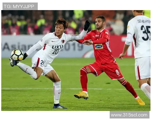 新泻天鹅与大板樱花的激烈对决展现日本足球的魅力与竞争力 新泻天鹅与大板樱花的激烈对决展现日本足球的魅力与竞争力